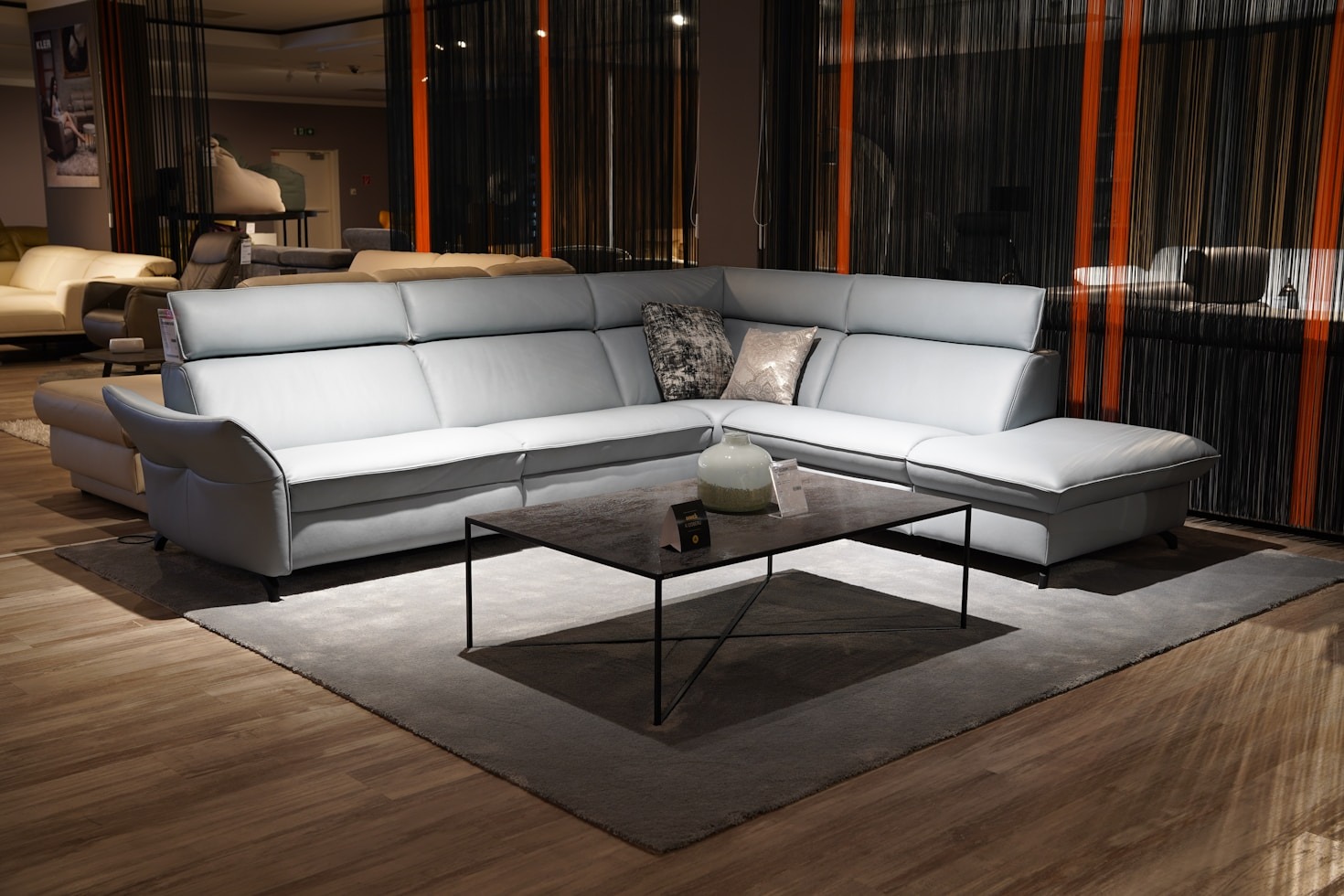 Why Furniture Retailers Should Embrace Digital Integration